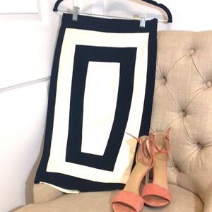 ✨ Moving sale 🚗- NWOT Black and White Bodycon skirt, Size 0